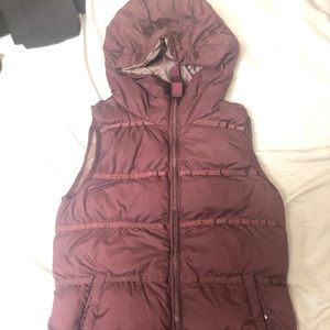 Lulu lemon maroon vest